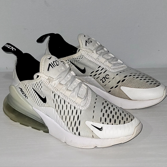 Women's Nike Air Max 270 Running Shoe Sneakers - Picture 7 of 15